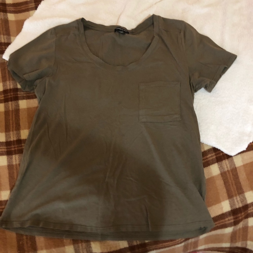 T-shirt with breast pocket